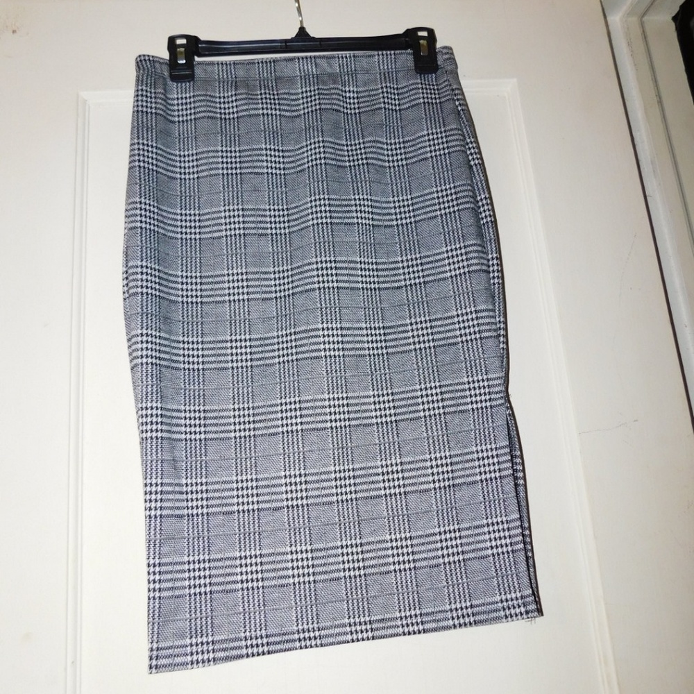 pencil skirt